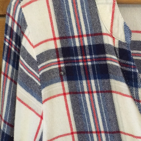 Kenneth Cole Reaction Button Down - Picture 3 of 3